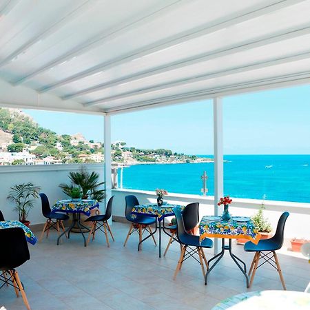 B&B Una Terrazza Sul Golfo Di Sferracavallo Ngoại thất bức ảnh