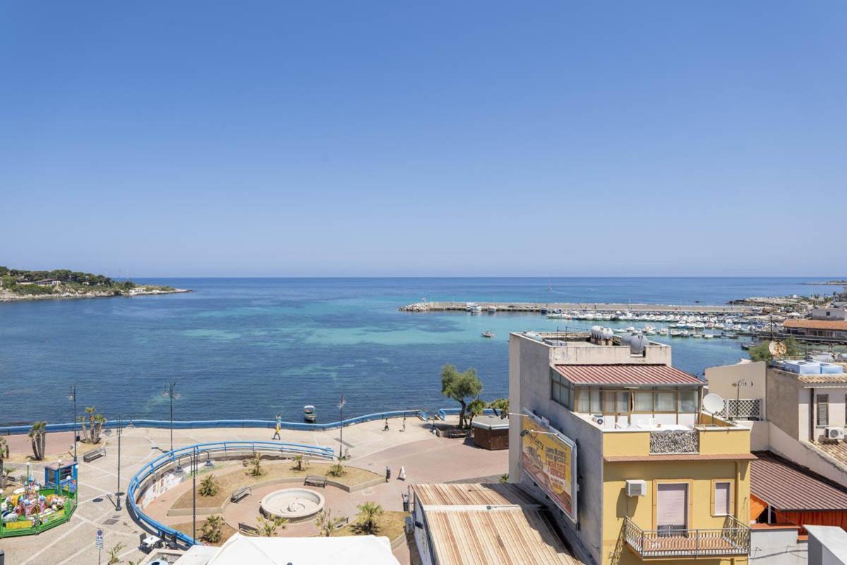 B&B Una Terrazza Sul Golfo Di Sferracavallo Ngoại thất bức ảnh