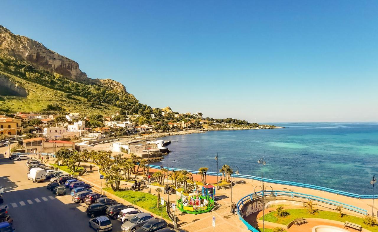 B&B Una Terrazza Sul Golfo Di Sferracavallo Ngoại thất bức ảnh