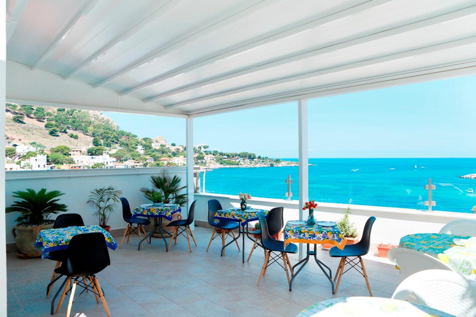 B&B Una Terrazza Sul Golfo Di Sferracavallo Ngoại thất bức ảnh